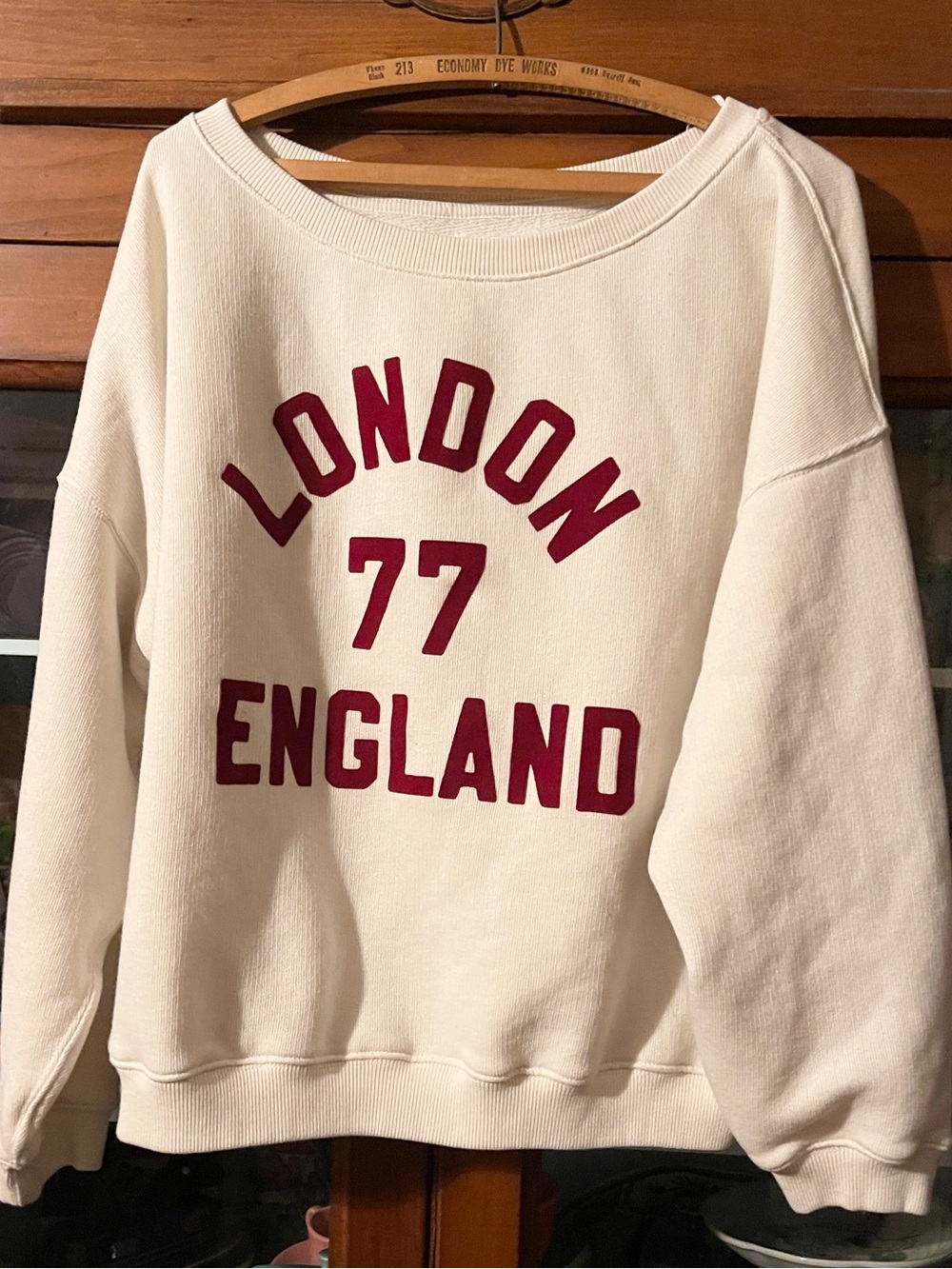 American Eagle Outfitters Cream Crewneck Sweatshirt with Burgundy Graphic